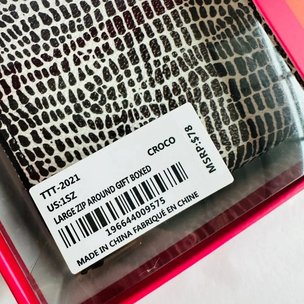 Trina Turk Large Zip Around‎ Gift Boxed Wallet Brown White Croco TTT-2021 NEW